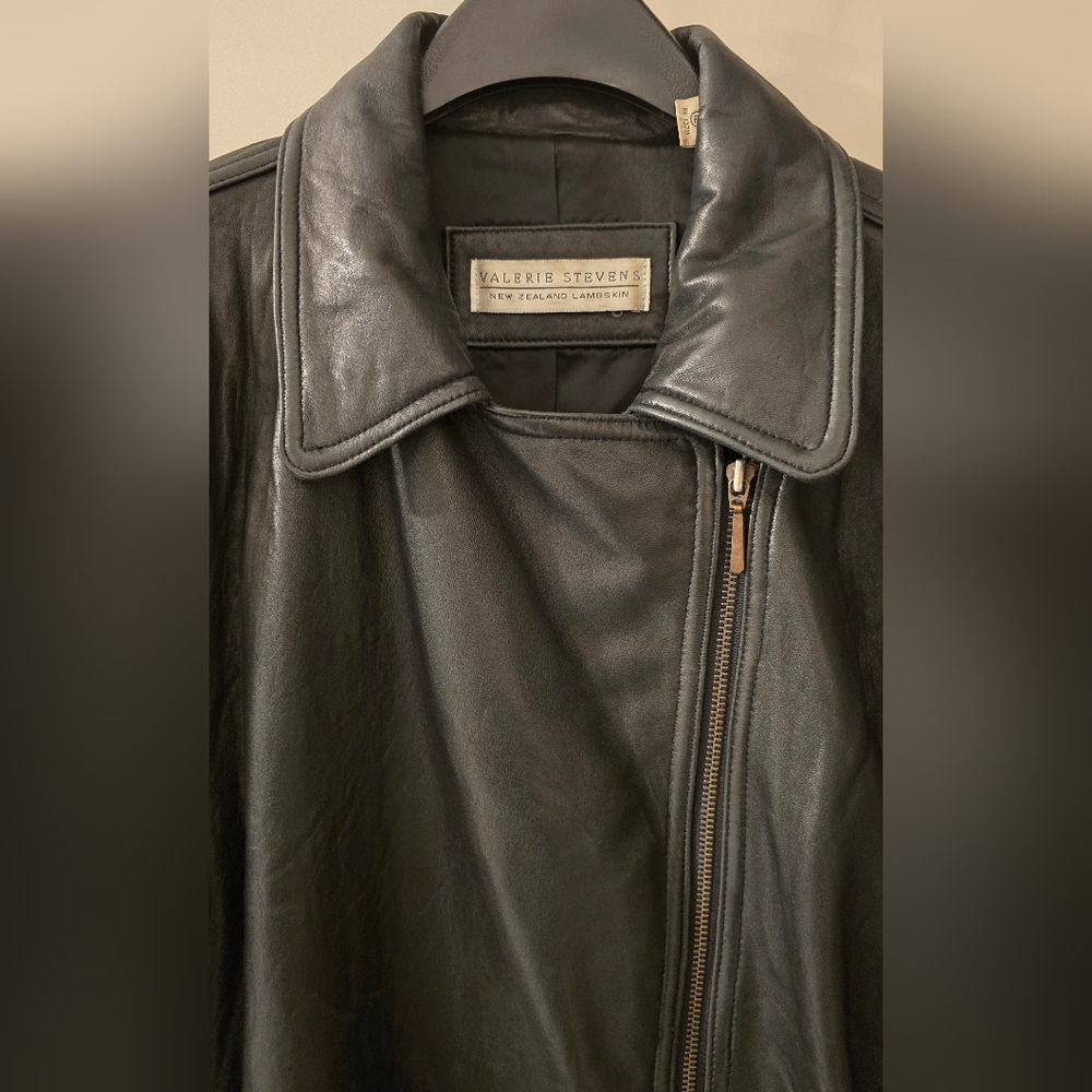 Valerie Stevens New Zealand Lambskin Black Belted Jacket Women's Sz 12 - Picture 3 of 9